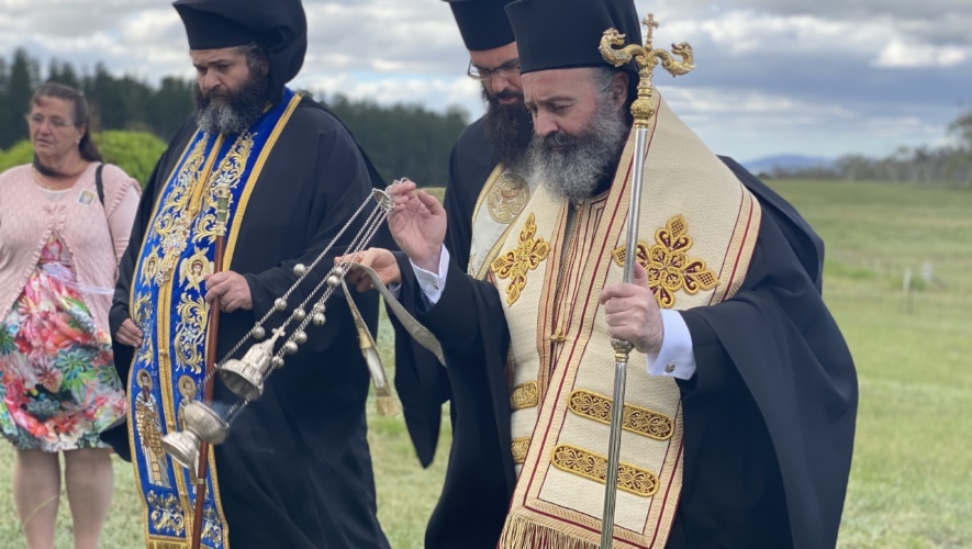 Ο Σεβασμιώτατος Αρχιεπίσκοπος Αυστραλίας κ.κ. Μακάριος τέλεσε Τρισάγιο επί του τάφου του πρωτοπόρου Ελληνοαυστραλού Γκίκα Βούλγαρη