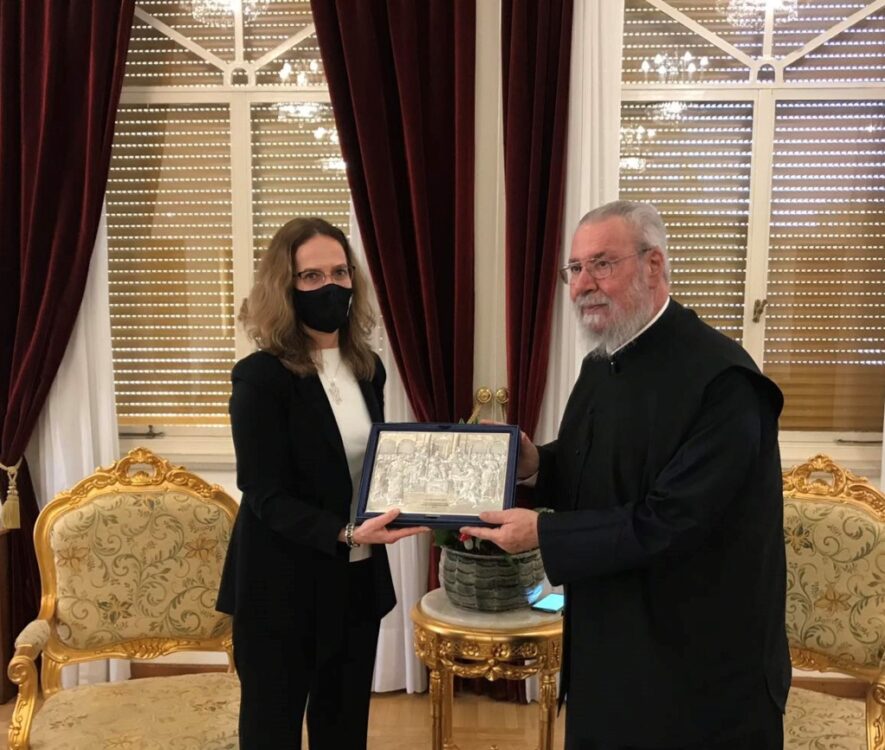 Η νέα Πρέσβειρα της Γαλλίας στον Αρχιεπίσκοπο Κύπρου
