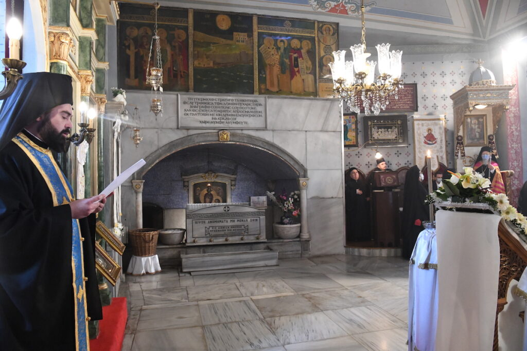 Στο Ι. Αγίασμα της Παναγιάς των Βλαχερνών τελέσε ο Οικουμενικός Πατριάρχης την Γ' Στάση των Χαιρετισμών 