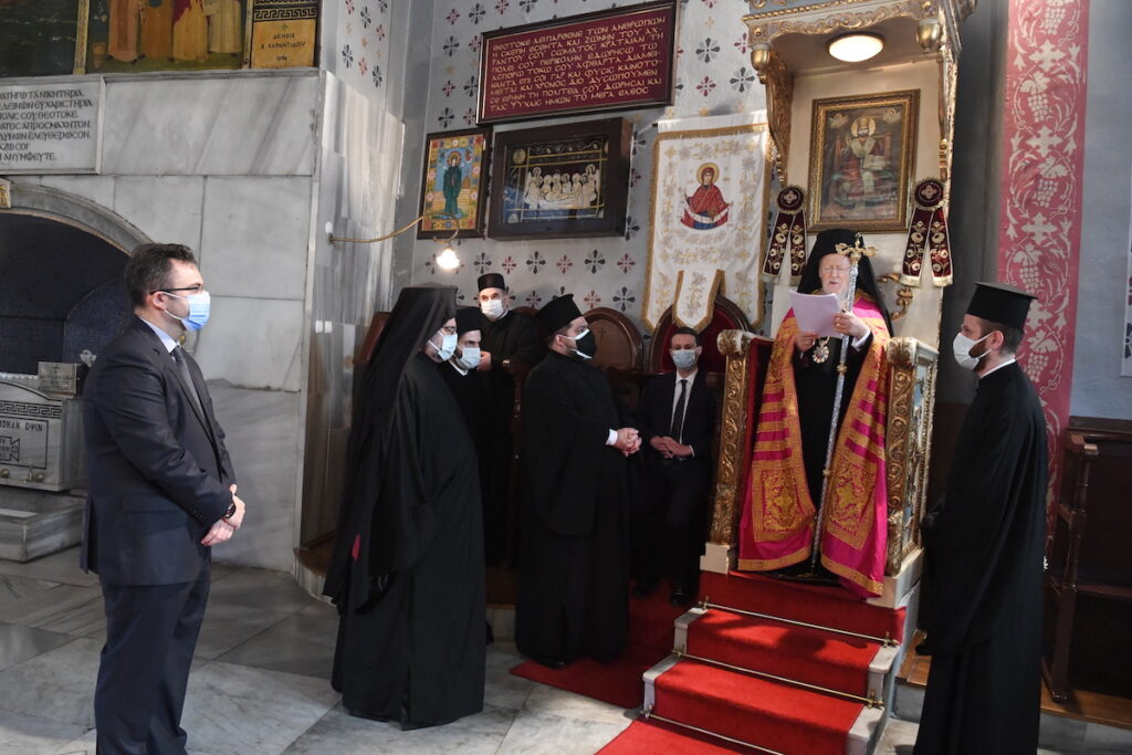 Στο Ι. Αγίασμα της Παναγιάς των Βλαχερνών τελέσε ο Οικουμενικός Πατριάρχης την Γ' Στάση των Χαιρετισμών 