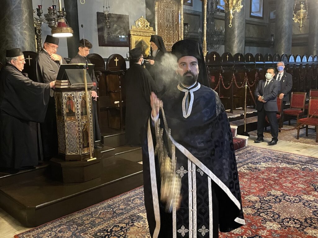 M. Δευτέρα: H Aκολουθία του Νυμφίου 