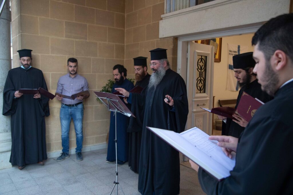 teleti apofoitisis ierospoudaston tis sxolis apostolos varnavas - ekklisia tis kyproy eidiseis nea - ekklisiastiki enimerosi adologala.gr