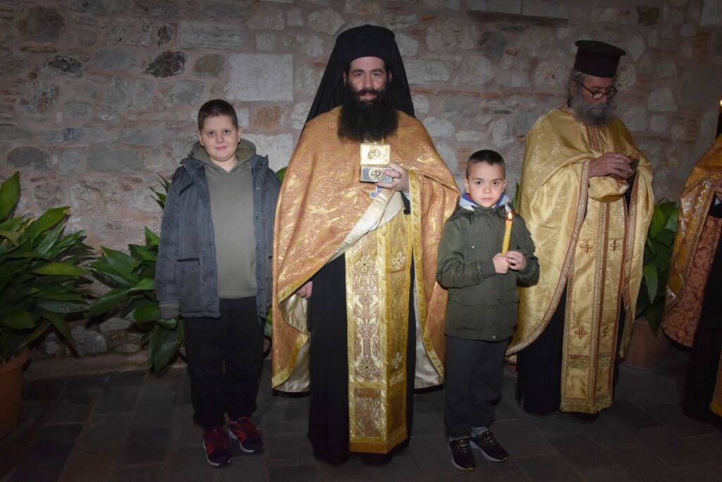 Με λαμπρότητα τελέστηκε η ιερά μνήμη του Αγίου Ιάκωβου Τσαλίκη στο Μοναστήρι που ασκήτευε 