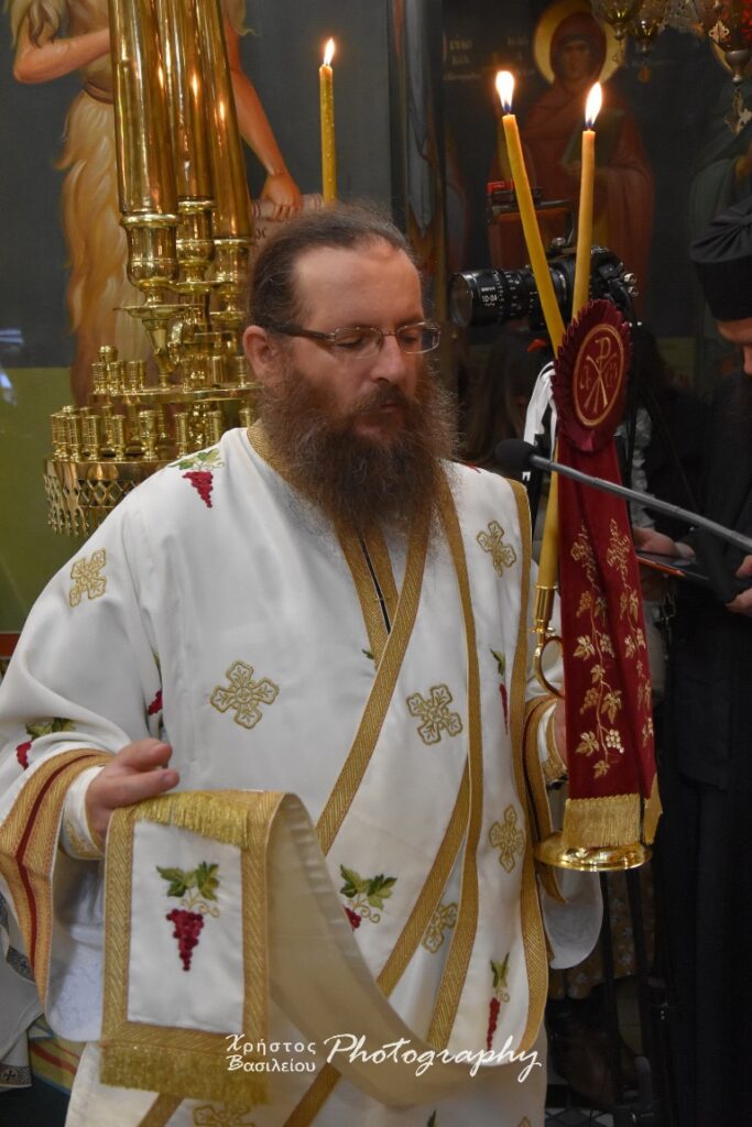 Με λαμπρότητα τελέστηκε η ιερά μνήμη του Αγίου Ιάκωβου Τσαλίκη στο Μοναστήρι που ασκήτευε 