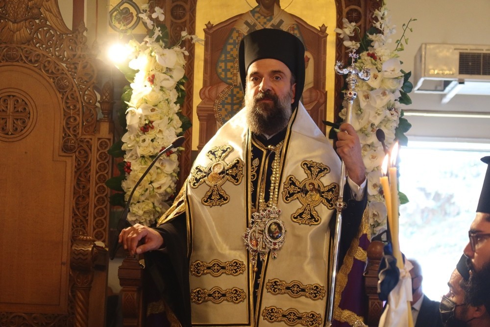 Η Ενθρόνιση του Μητροπολίτη Θήρας Αμοργού και Νήσων Αμφιλόχιου - Adologala.gr 