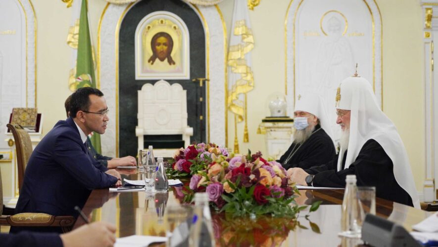 Ο Πατριάρχης Κύριλλος συνάντησε τον πρόεδρο της Γερουσίας του Κοινοβουλίου της Δημοκρατίας του Καζαχστάν