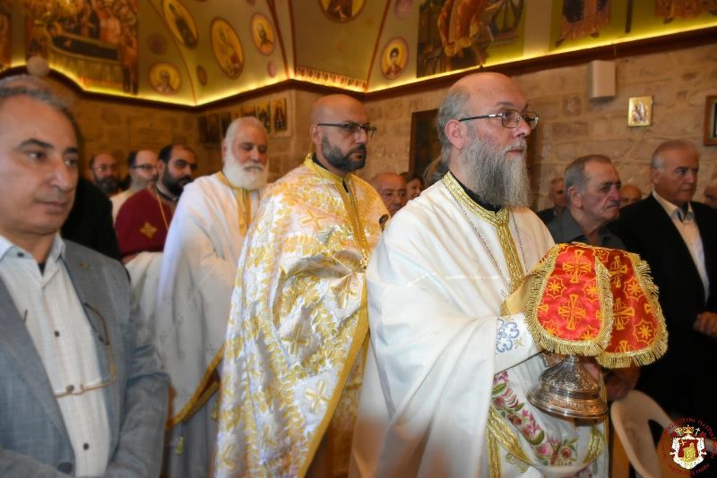 Στην Πκέα Λειτούργησε ο Πατριάρχης Ιεροσολύμων Θεόφιλος - Adologala.gr 