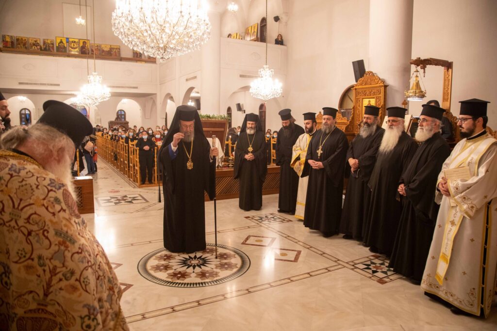 Στρόβολος Ο Αρχιεπίσκοπος Κύπρου στον πανηγυρίζοντα Ιερό Ναό Αγίου Στυλιανού - Adologala.gr