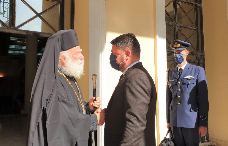 Τιμητική Διάκριση επεφύλαξε ο Πατριάρχης Θεόδωρος στον Υφυπουργό της Ελλάδας