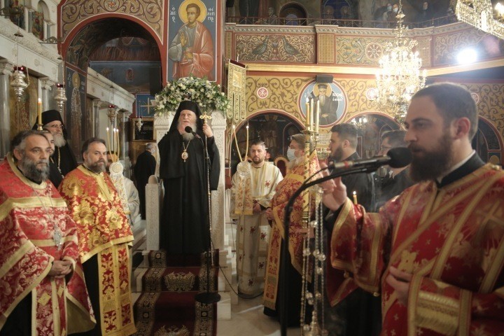 Λιτανεία της Ιεράς Εικόνας της Αγίας Βαρβάρας Δάφνης - Adologala.gr 