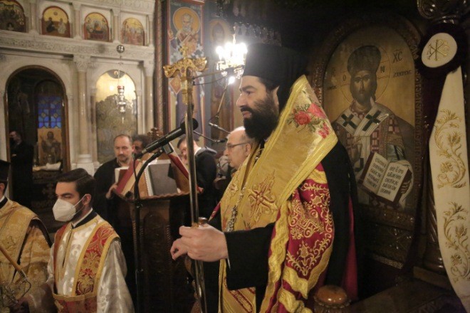 Ο εσπερινός του Αγίου Ελευθερίου στον πανηγυρίζοντα Ιερό Ναό του Γκύζη - Adologala.gr 