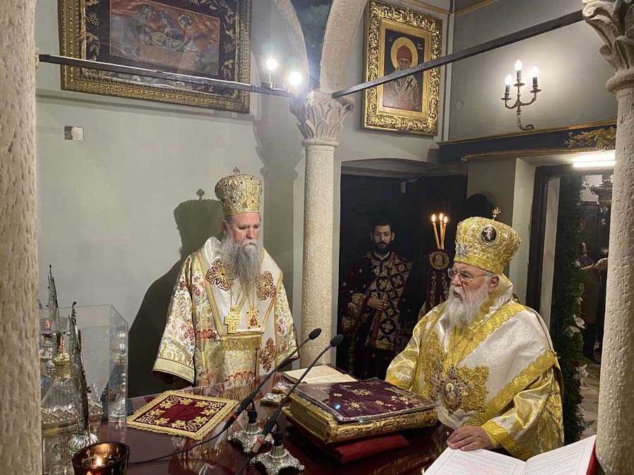 Αρχιερατικό συλλείτουργό για την εορτή του Αγ. Σπυρίδωνος στη Κέρκυρα - Adologala.gr 