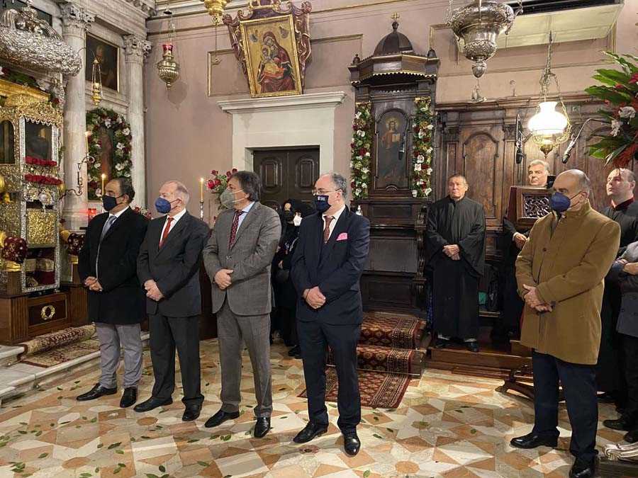 Αρχιερατικό συλλείτουργό για την εορτή του Αγ. Σπυρίδωνος στη Κέρκυρα - Adologala.gr 