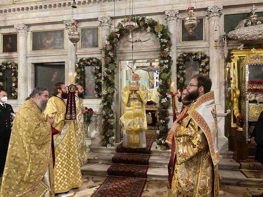 Αρχιερατικό συλλείτουργό για την εορτή του Αγ. Σπυρίδωνος στη Κέρκυρα - Adologala.gr 