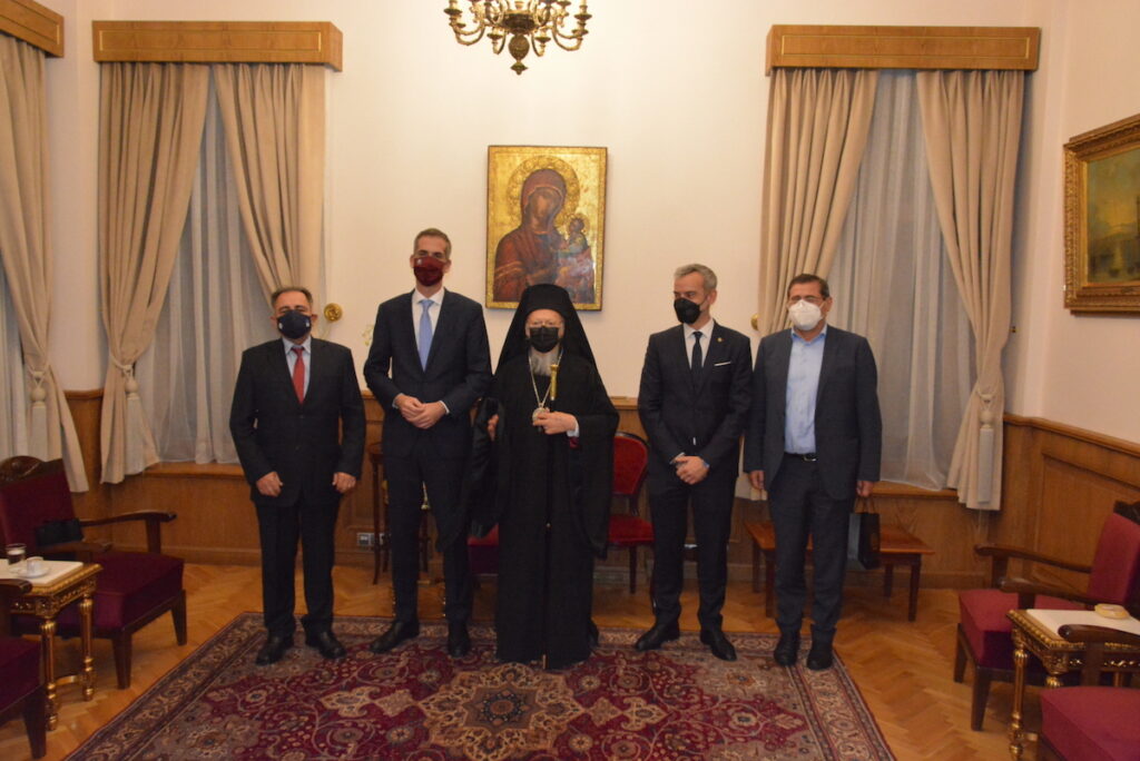 Δημάρχους από την Ελλάδα δέχθηκε ο Οικουμενικός Πατριάρχης - Adologala.gr