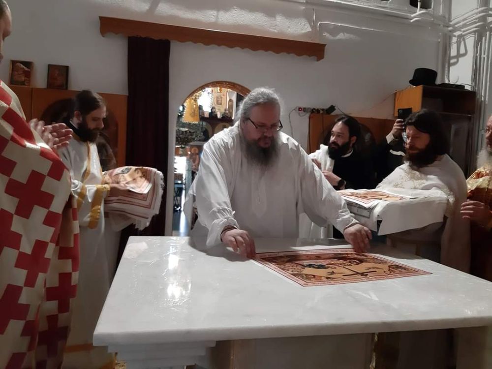 Εγκαίνια στον ιερό ναό του Τιμίου Προδρόμου Καλοχωρίου από τον Μητροπολίτη Λαρίσης - Adologala.gr 