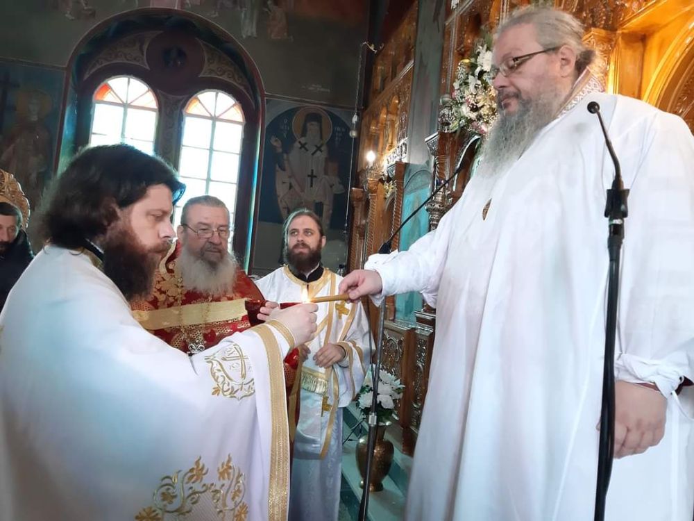 Εγκαίνια στον ιερό ναό του Τιμίου Προδρόμου Καλοχωρίου από τον Μητροπολίτη Λαρίσης - Adologala.gr 