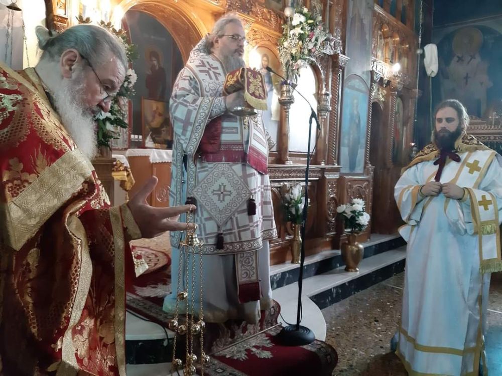 Εγκαίνια στον ιερό ναό του Τιμίου Προδρόμου Καλοχωρίου από τον Μητροπολίτη Λαρίσης - Adologala.gr 