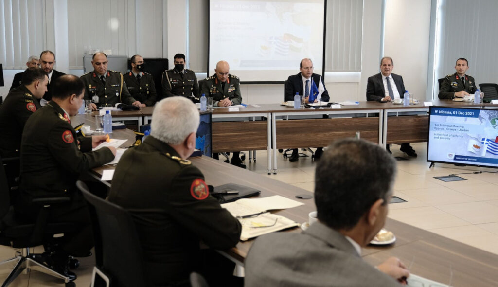 Κοινό Ανακοινωθέν της 1ης Τριμερής Συνάντησης μεταξύ των Υπουργών Άμυνας Κύπρου, Ελλάδας & Ιορδανίας