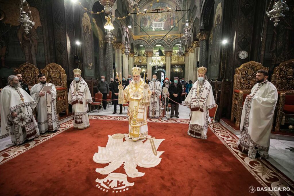 Πατριάρχης Ρουμανίας Δανιήλ Προσφέρετε στον Χριστό τα πιο πολύτιμα δώρα σας, όχι μόνο τα Χριστούγεννα αλλά σε όλη τη ζωή