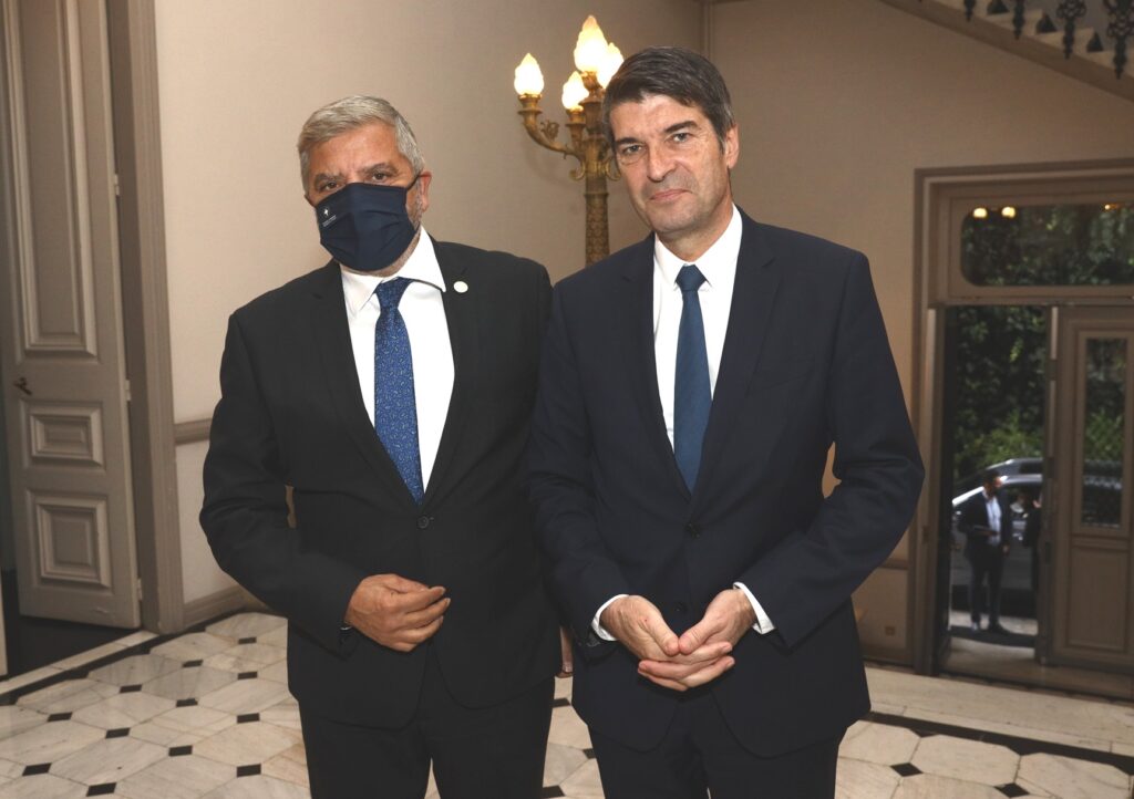 Συνάντηση του Περιφερειάρχη Αττικής με τον Γάλλο Πρέσβη Patrick Maisonnave - Adologala.gr