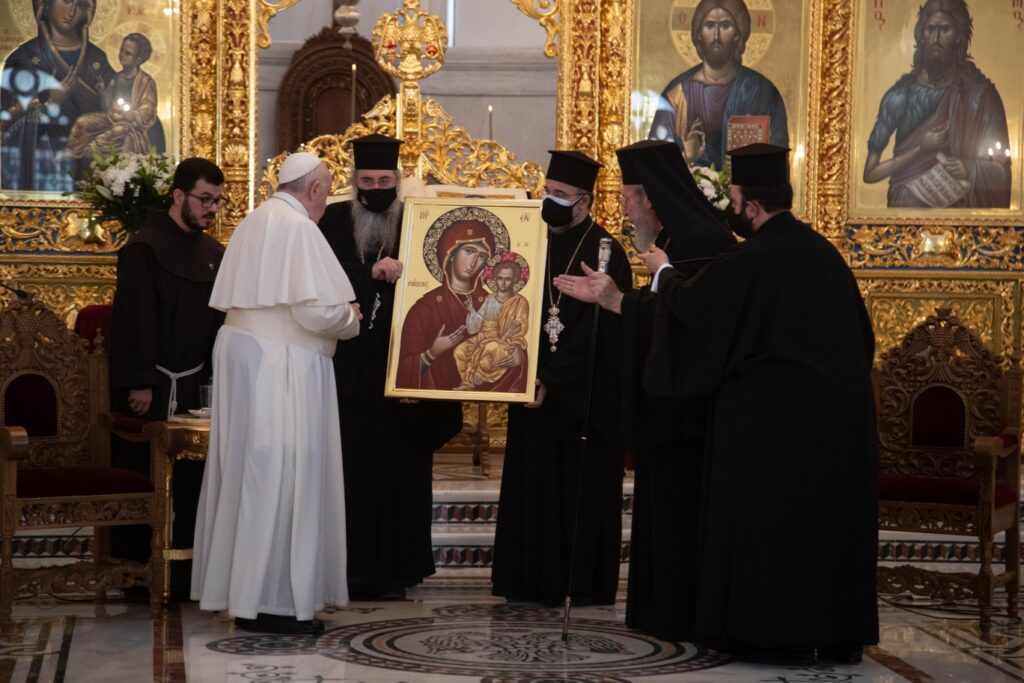 Υποδοχή του Πάπα Φραγκίσκου στην Ιερά Αρχιεπισκοπή Κύπρου - Adologala.gr 