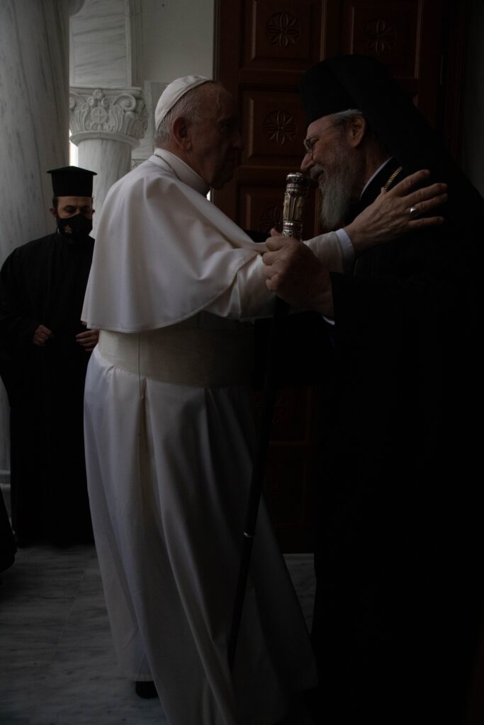 Υποδοχή του Πάπα Φραγκίσκου στην Ιερά Αρχιεπισκοπή Κύπρου - Adologala.gr 
