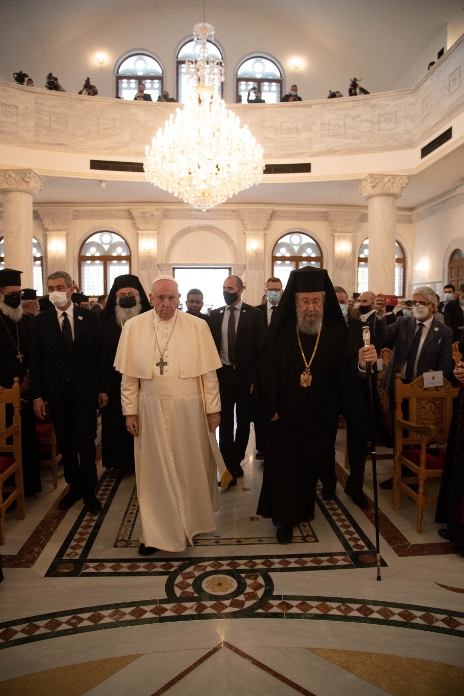 Υποδοχή του Πάπα Φραγκίσκου στην Ιερά Αρχιεπισκοπή Κύπρου - Adologala.gr