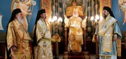 Η ακολουθία των Φώτων στην Αλεξάνδρεια - Μήνυμα Ενότητας και Ειρήνης από τον Πατριάρχη Θεόδωρο 1