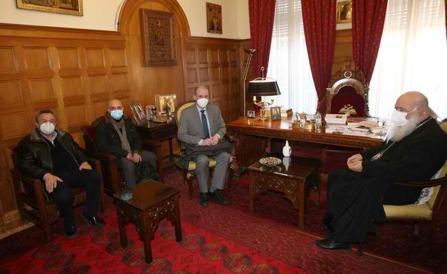 Με τον Γ.Γ. του ΥΠΕΘΑ και τον Πρόεδρο του Πανελλήνιου Θεολογικού Συνδέσμου Καιρός συναντήθηκε ο Αρχιεπίσκοπος Ιερώνυμος 1