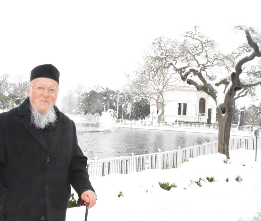 Περίπατο στο χιονισμένο πάρκο του Yildiz έκανε ο Οικουμενικός Πατριάρχης 5