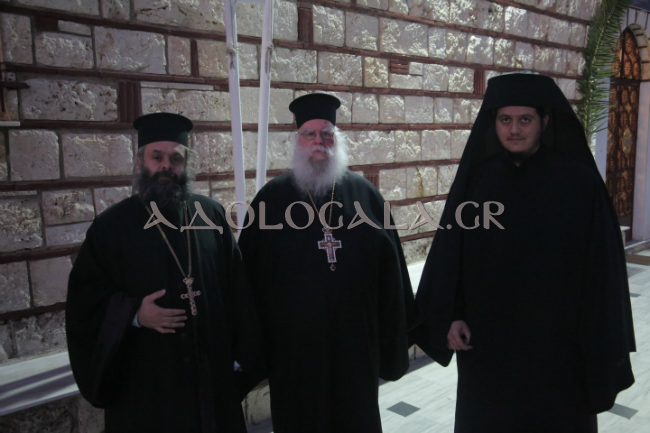 Μέγας Εσπερινός Αγίου Ιερομάρτυρος Χαραλάμπους στη Καστέλλα του Πειραιά