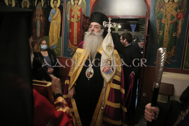 Μέγας Εσπερινός Αγίου Ιερομάρτυρος Χαραλάμπους στη Καστέλλα του Πειραιά