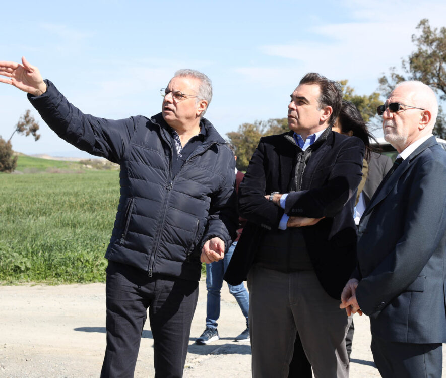 Ο Υπουργός Εσωτερικών επισκέφθηκε με τον Αντιπρόεδρο της ΕΕ σημεία της Πράσινης Γραμμής