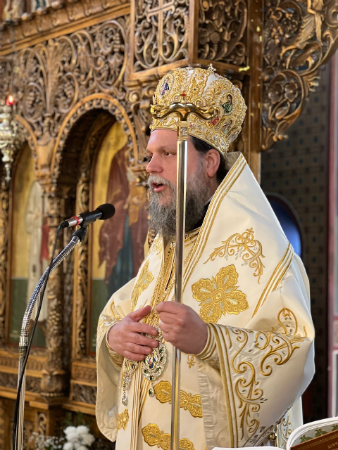 Χειροτονία Πρεσβυτέρου στη Νέα Ιωνία από τον Μητροπολίτη Γαβριήλ (2)