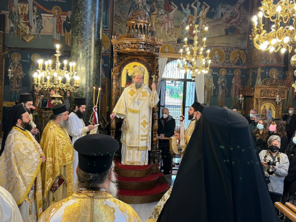 Χειροτονία Πρεσβυτέρου στη Νέα Ιωνία από τον Μητροπολίτη Γαβριήλ (2)