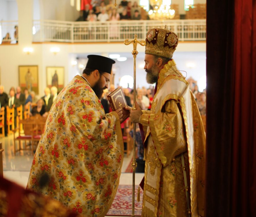 Χειροτονία νέου Πρεσβυτέρου π. Αθανάσιου Αθανασιάδη από τον Αρχιεπίσκοπο Μακάριο στη Βρισβάνη