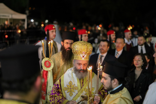 Η Αποκαθήλωση και ο Επιτάφιος στη Μελβούρνη, προεξάρχοντος του Αρχιεπισκόπου Μακαρίου