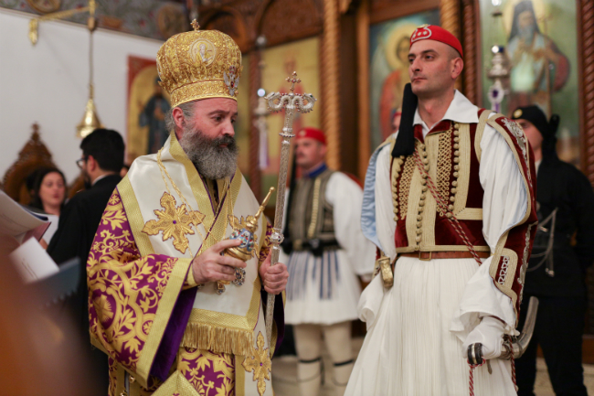 Η Αποκαθήλωση και ο Επιτάφιος στη Μελβούρνη, προεξάρχοντος του Αρχιεπισκόπου Μακαρίου