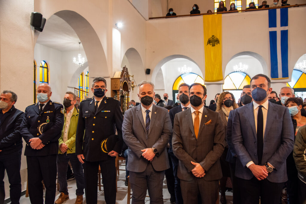 Λαμπρά τα θυρανοίξια του νεόδμητου ιερού Ναού του Αγίου Βασιλείου Κάτω Λευκώνος