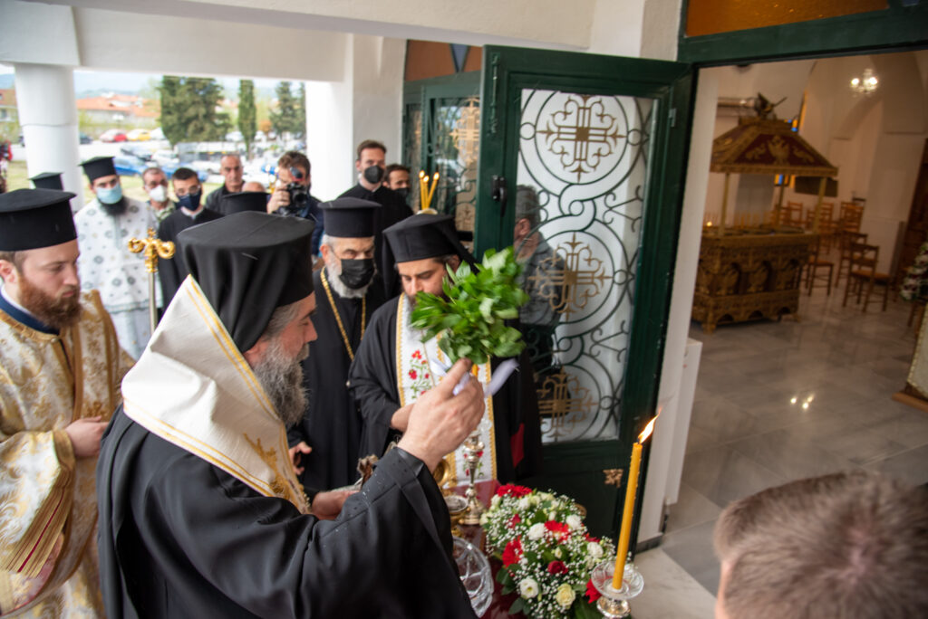 Λαμπρά τα θυρανοίξια του νεόδμητου ιερού Ναού του Αγίου Βασιλείου Κάτω Λευκώνος