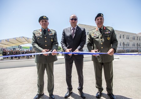 Ο Υπουργός Άμυνας εγκαινίασε τα νέα εστιατόρια και την αίθουσα ψυχαγωγίας της Σχολής Μονίμων Υπαξιωματικών