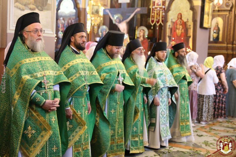 Η εορτή του Αγίου Πνεύματος στον Ιερό Ναό της Αγίας Τριάδος της Ρωσικής Αποστολής στα Ιεροσόλυμα - Adologala.gr