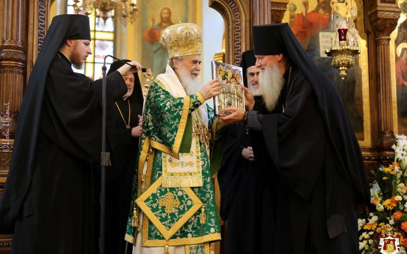 Η εορτή του Αγίου Πνεύματος στον Ιερό Ναό της Αγίας Τριάδος της Ρωσικής Αποστολής στα Ιεροσόλυμα - Adologala.gr