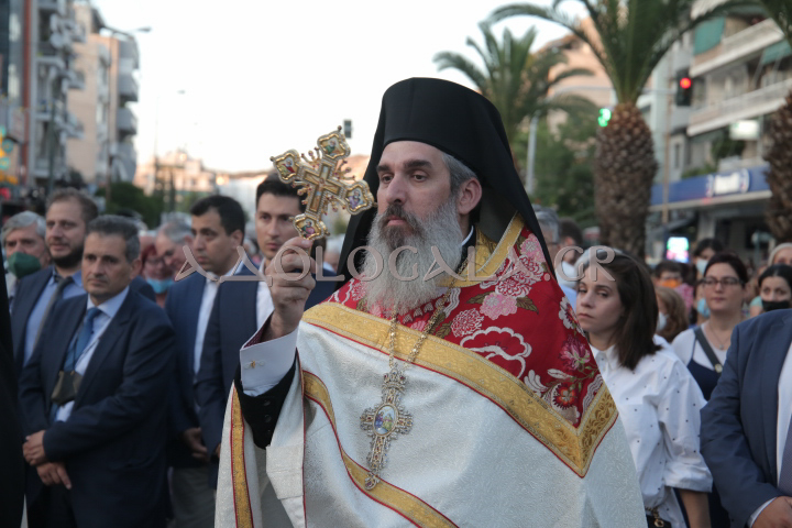 Η Καλλιθέα τίμησε τους Αγίους Πάντες - Πλήθος κόσμου στην Ιερά Λιτάνευση της Εικόνας