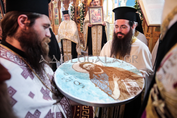 nekrotafeio_sxistou_ieros_naos_genethlion_timios_prodromos_mitropolitis_peiraios_panygiris_2022_adologala_eidiseis_serafeim_sxisto_koimitirio (1)