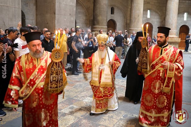 Η εορτή της Πεντηκοστής στον Πανίερο Ναό της Αναστάσεως - Adologala.gr