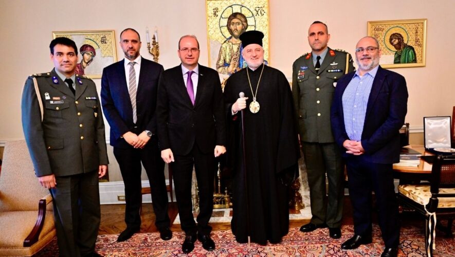 Συνάντηση Αρχιεπίσκοπου Αμερικής Ελπιδοφόρου με τον Υπουργό Άμυνας της Κύπρου Χαράλαμπο Πετρίδη - Adologala.gr