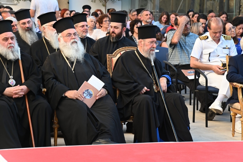 Τελετή Αποφοίτησης της Θεολογικής Σχολής της Εκκλησίας της Κύπρου - Adologala.gr