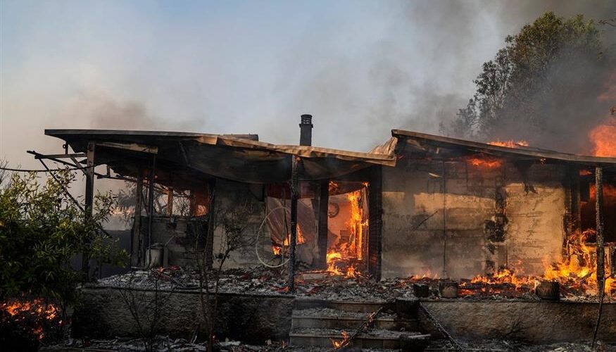 Φωτιές στην Αττική: Τα 12 μέτρα στήριξης νοικοκυριών, επιχειρήσεων και αγροτών